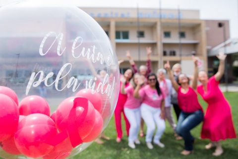 Campanha Outubro ms da sade da mulher valoriza mulheres em tratamento quimioterpico